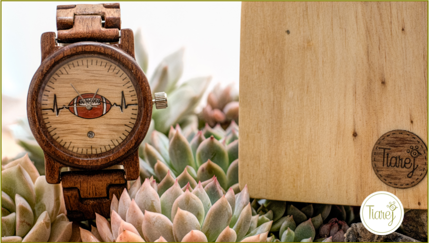 Reloj de pulso en madera