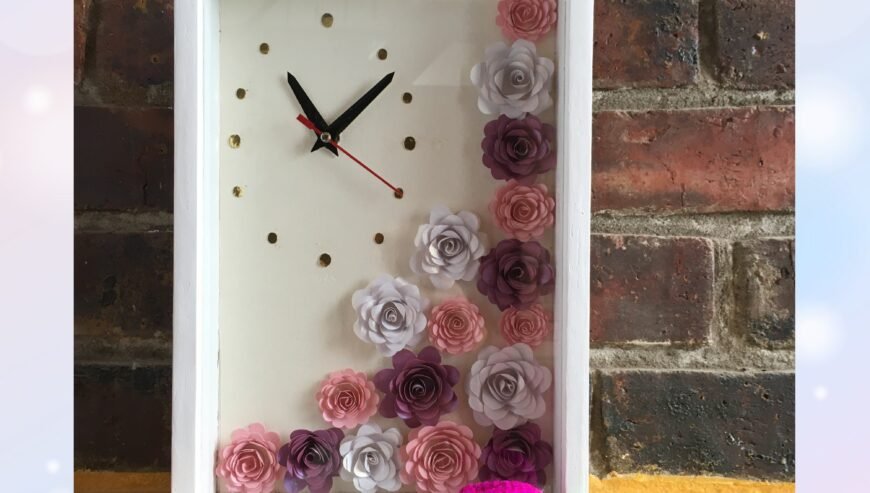 Cuadro y relojes con flores